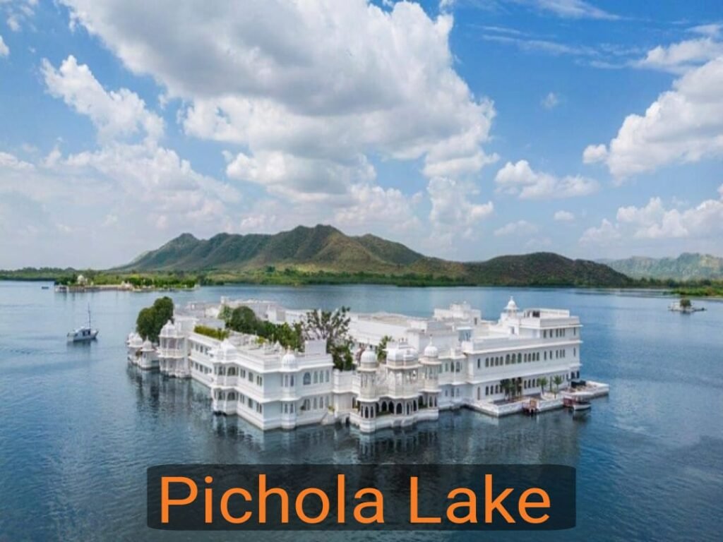 pichola lake